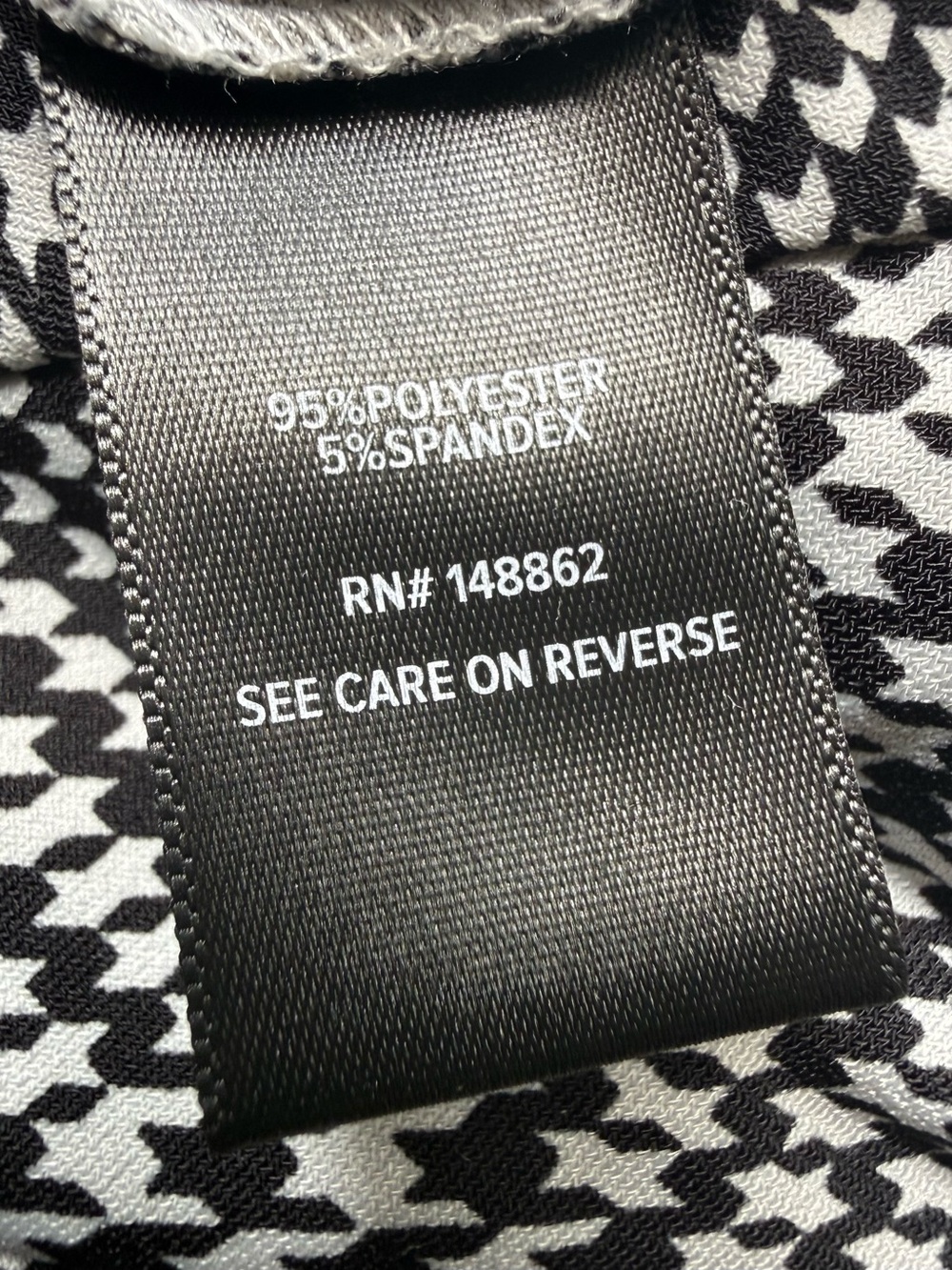 Torrid Mini Studio Knit Cinch Front Skater Dress Size 1X Black White Houndstooth - Picture 11 of 12